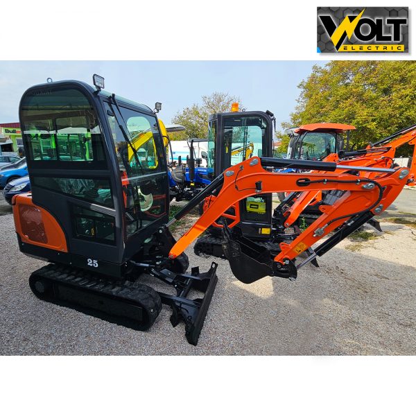 mini bager 2500kg nt e25 kabinka 2