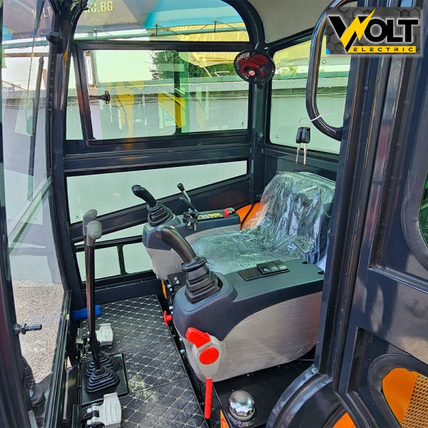 mini bager 2500kg nt e25 kabinka 6