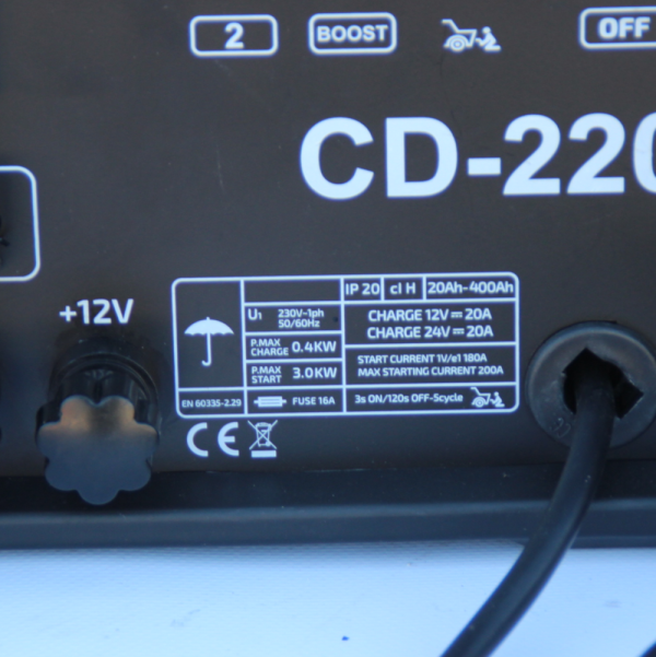 Стартерно и зарядно устройство tach – cd–250А