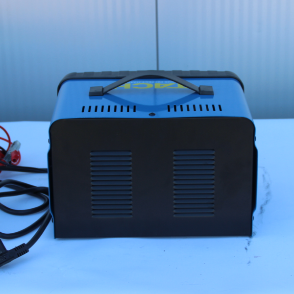 Стартерно и зарядно устройство tach – cd–250А